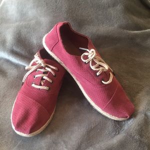Toms size 9